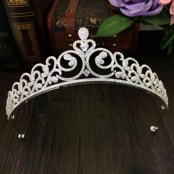 Pinces à cheveux Barrettes pavées Full Cubic Zircon Tiara Butterfly Zirconia Crown CZ Diadema Bridal Coroa Accessoires de mariage Bijoux Cheveux WIG