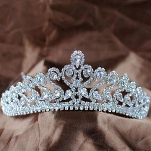 Haarspeldjes Haarspeldjes Romantische Bloem Bruiden Tiara Bruiloft Bruids Bloemen Kroon Oostenrijkse Strass Kristallen Hoofdband Gala Pageant233D