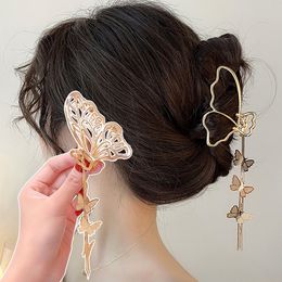 Haarclips Bruiltes Vintage Metal Butterfly Haar klauw Niet -slip elegante gouden geometrische haarkrabclips met vlinder Tassel Girls Hair Accessoires 230517