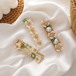 Coiffes de cheveux mode Crystal Shell Pearls Fleur Gree Feutres Hairpins Mignon Gold Color Duckbill Clif de mariage ACCESSOIRES