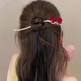 Pinces à cheveux floquées, bâton de Rose papillon Cheongsam Hanfu pour petits pains, couvre-chef rouge chinois, pompon de fleur, épingle à cheveux faite à la main