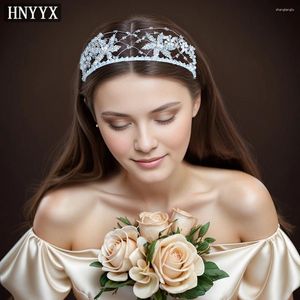 Clips de cheveux Hnyyx Luxury Band Vintage Band Crystal Crown Crown Accessoires Fleur de fleur perle Blanc Heads Bridal A100