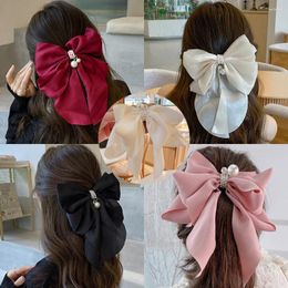 Clips de cheveux Grands accessoires de ruban à bobe à bowknot en tissu satiné de couleur unie coréenne