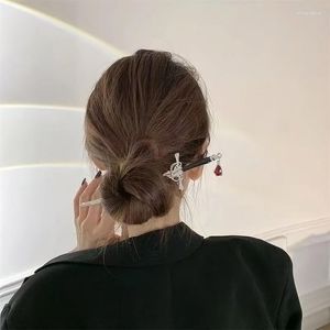 Pinces à cheveux Punk rubis pendentif épée épingle à cheveux chinois simples bâtons pour femmes bricolage coiffure plat accessoires à la mode