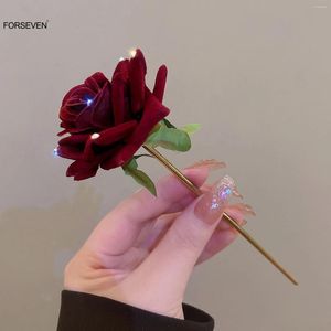 Clips de cheveux Red Rose Flower Sticks Forks Gold Color Metal Hairpins For Women Girls Bun Maker Holder Bijoux