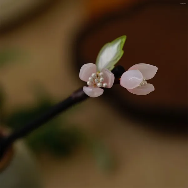 Pinces à cheveux Vintage, bâton de fleur en bois, accessoire Hanfu chinois pour femmes et filles, baguettes quotidiennes, bijoux de tête rétro, cadeau