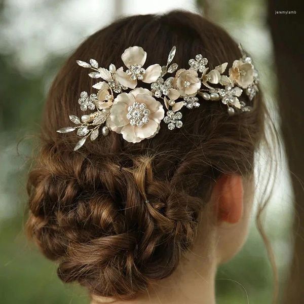Coix de cheveux Vintage Metal Flower Bridal Peigne fait à la main le casque de mariage en cristal en cristal Party Prom Bijoux
