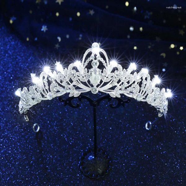 Clips de cabello Corona de bodas para la novia 2024 LED LIGHT PRINCESS GIRLES ACCESORIOS NADUALES CADENA Color de plata diadema