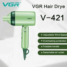 Haardrogers VGR 421 Droger Verstelbare windsnelheid Huishoudelijk Opvouwbaar Negatieve ionen Salon Oververhittingsbeveiliging Kam 231025