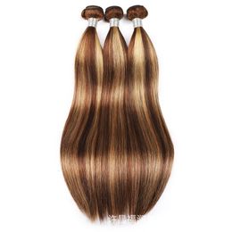 Haarstukken P4 27 Honingblond en Bruin Jerry Curly Human Bundels met 4x4 vetersluiting Peruaans 220g Set 10 24In 230314