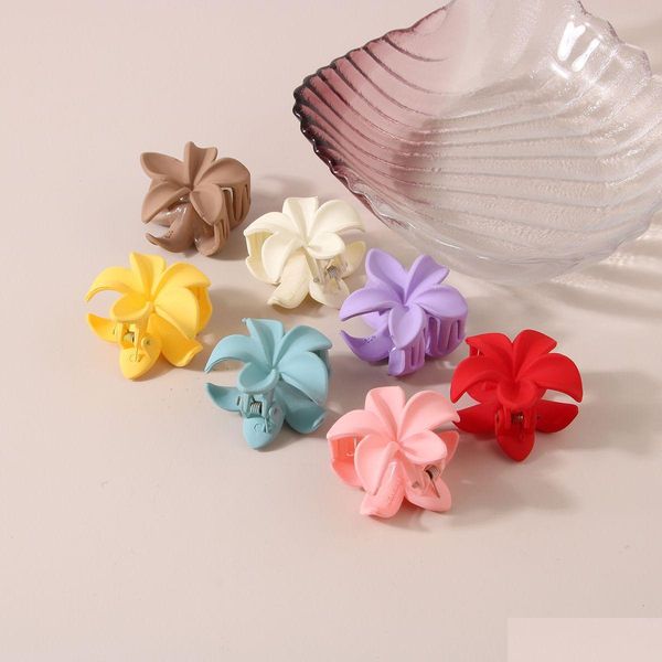 Pins de cabello Color de caramelo mate 4cm Flower Campling Ponytail Soporter Apreta Hawaiian Vacation Claws Accesorio de moda 023 Drop entrega Produ otdjl