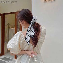 Bands de caoutchouc à cheveux coréens Ribbon Elastic Clacs Accessoires pour femmes avec décoration perle cadroute Coathear Fashion Tiara Scrunchie Vintage Y240417