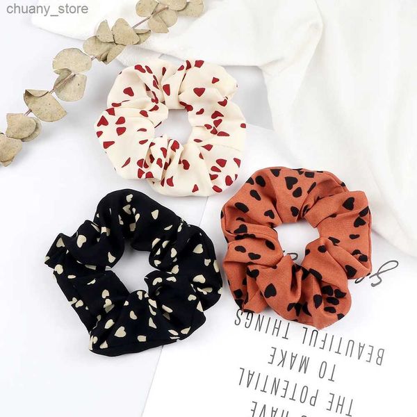 Bands de caoutchouc à cheveux Femmes Élégantes grandes bandes de cheveux accessoires de coeur Scrunchies Couleurs solides High Elastic Hair Ties Girl Headwear Cadeaux Y240417