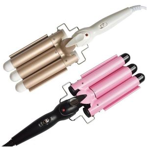 Piastre per capelli Professionale in ceramica Triple 3 Barrel Wave Waver Strumenti per lo styling Salone digitale Curling Iron Bigodino Bacchetta Styler Drop De Dhdic