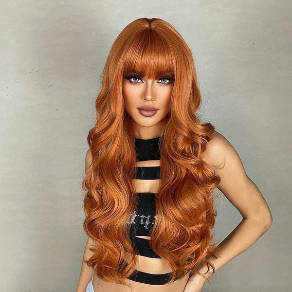 Pelucas de cabello Jengibre Naranja Sintético para mujeres negras Largo ondulado con flequillo Cosplay Coloreado Resistente al calor Body Wave Party Wig 231121