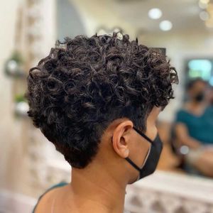 Perruques de cheveux Pixie Cut court bouclés humains pour les femmes noires Remy brésilien couleur perruque Jerry Curl 231121