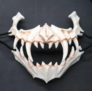 Demi-masque Animal à longues dents, démon samouraï, masque en os blanc, Tengu Dragon Yaksa, masque en résine de tigre, Cosplay T2005092610502