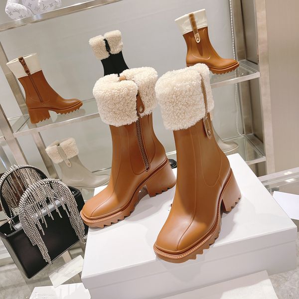 Demi-bottes de pluie de styliste pour femmes, bottines de chevalier à talons épais, à la mode, bout carré, en cuir souple, imperméables, luxueuses pour l'extérieur et l'hiver