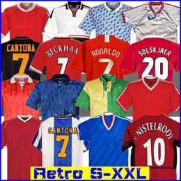 Retro United 2002 Jersey de football MAN Football Giggs Scholes Beckham CANTONA Solskjaer 07 08 93 94 96 97 98 99 86 88 90 91 UTDS Top Thaïlande Qualité 333