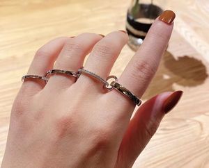 HALLEY GEMINI SPINELLI KILCOLLIN ANNEURS BRANDE Designer Nouveau en Or Bijoux Fine et Sterling Sier Hydra Ring Avable d'ouverture