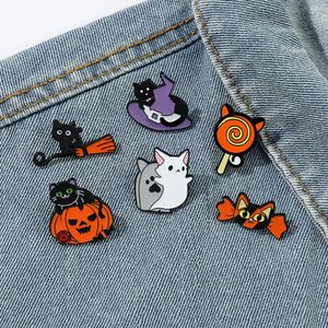 Halloween Cat Ghost Pumkin Brooch Migne Anime Movies Games Épingles en émail dur collectionne la broche de bande dessin