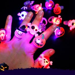 Decoraciones de Halloween, anillos creativos de calavera de fantasma de calabaza brillante, regalos para niños, suministros de fiesta de Halloween, juguete