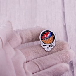 Halloween Grateful Dead Bear ENAMEL Pin d'enfance Game de jeu film Citations de films Brooch Badge mignon JEUX ANIME JEU