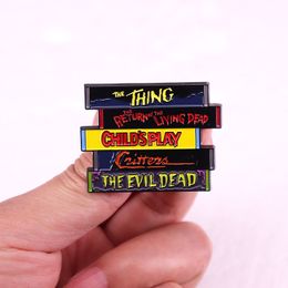 Halloween Horror effrayant Tarot Gothic Enamel Pin de jeu d'enfance film Film de film Brooch Badge Cute Anime Movies Games Émorances en émail dur