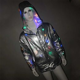 Halloween LED Hooded Stage Jacket voor Womens Mannen Holiday Season Springling LED Light Up Silver Jacket Coat Plus Size Nightclub Kleding 211213