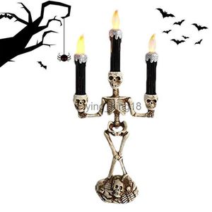 Halloween LED Squelette Chandelier Triple LED Lumière Squelette Chandelier Stand Décor De Table Pour Maison Hantée Parties Écran HKD230825