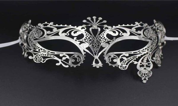 Halloween Mask Fun White Wedding Mask Gold Silver Metal Venetian Masquerade Opera Halloween Party Ball Masks Black Prom Costum9795877