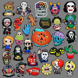 Halloween MOQ 1000 stks groothandel croc Charms 2D Zachte pvc verschrikkelijke films Schoenaccessoires klomp schoen gespen Decoraties fit armbanden voor kinderen sandalen feestartikelen