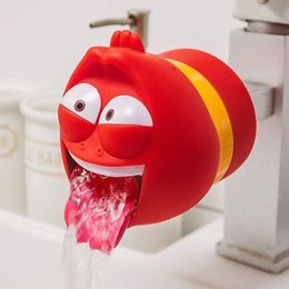 Halloween Toys Anime Larva Larva Antisplash Insectos lindos Red Worm Red Wathing Cocetio Deruto de agua Ropa de flores 230815