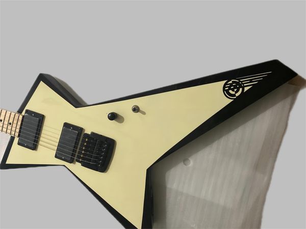 Hamer GT Glenn Tipton Judas Priest White Cream Explorer Flying V Guitare électrique, Tremolo Bridge, copier EMG Picups, Hardware Black, Inclay Dot