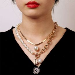 Han Jiie's nieuwe bronzen slangenketen Barokke Pearl Portret Square Label ketting voor vrouwen