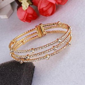 Bracelets de chaîne de bracelet à main pour les femmes bracelet en or brace