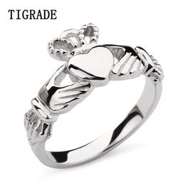 Main Coeur Couronne Claddagh Bague En Argent Femmes Poli Bande De Mariage 925 Bijoux Sterling Bagues De Fiançailles Femme Taille 4-11 211217