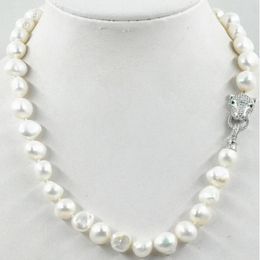 Collier noué à la main naturel 10-11mm blanc gris chaîne de chandail de perles baroques d'eau douce micro incrusté fermoir à tête de léopard en zircon 18 pouces