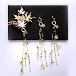 Handgemaakte Vintage Gouden Bruids Sieraden Sets Bloem Blad Haarspelden Met Lange Kwast Oorbellen Vrouwen Land Strand Bruiloft Accessoires 2221