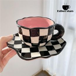 Tasses en céramique peintes à la main échiquier personnalisé conception originale tasse à café soucoupe pour thé lait cadeaux créatifs poignée Drinkware 2205w