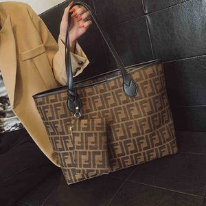Handbag Autumn and Capacity Tote Trend Versatile Shopping Factory Sales en ligne 232E