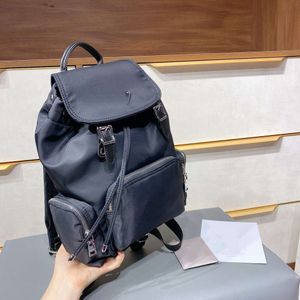 Handtasontwerper 50% Korting op het hot Brand Damestassen Nieuwe stijl Backpack Versatiele tas Drawtring Nylon