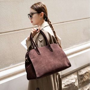 Handtasontwerper 50% korting op het hot merk Women's Bags Row Handtas leer en heeft een grote capaciteit voor It Jies Bag