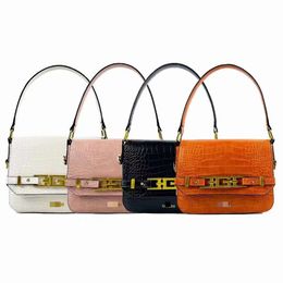 Handbag Designer Hot Vendre 50% de réduction sur les sacs d'épaule Simple et à la mode motif de crocodile de couleur solide Small carré sac à main une épaule