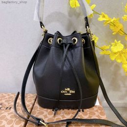 Handtasontwerper verkoopt tassen voor damesmerk met 50% korting bucket Drawstring Mini Womens Bag One Shoulder Crossbody 8322 CJ661