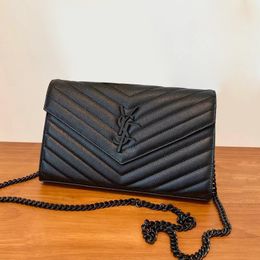 bolsos de diseñador de lujo bolsos woc con caja bolsos de mano en forma de y bolsos de un solo hombro bolsos de sobre cuero de caviar cadena de metal para mujer bolsos cruzados de alta calidad