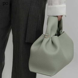 Sac à main en ligne en gros au détail niche française nouveau polyvalent couleur unie boîte à déjeuner sac à main de mode bandoulière unique pour femmes