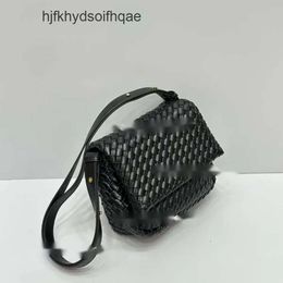 Handtas onderarm Cobble Luxury Tase Bag kleur Bottegs 2024 Crossbody Venetas Schoudertassen Hoogwaardige mode Mini Leather Light Small Woven Solid 89x0