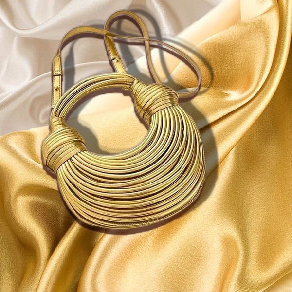 Sacs à main pour femmes 2024 en or marque de luxe de marque sacs de nouilles tissés à la main corde nouée tirée Hobo argent pochette de soirée 240305