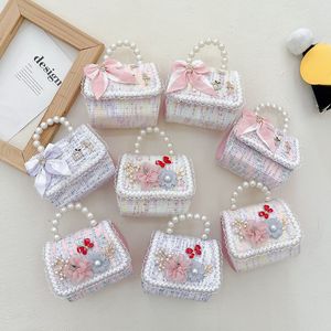 Handtaschen Mädchen Prinzessin Umhängetasche niedliche Kinder Blumen Geldbörsen und Handtaschen Kind Baby Münzbeutel Box Kleinkind Umhängetaschen Geschenk 230508